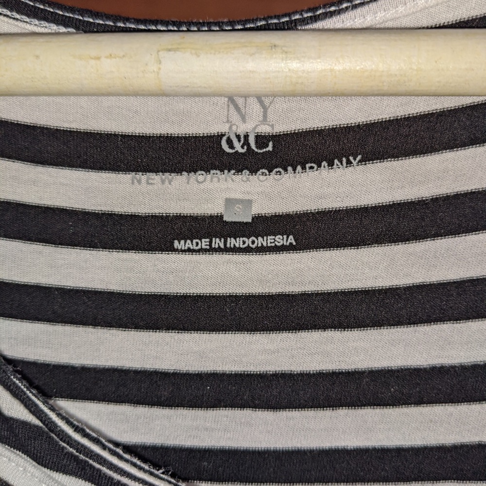 Stripped Top - Picture 2 of 2